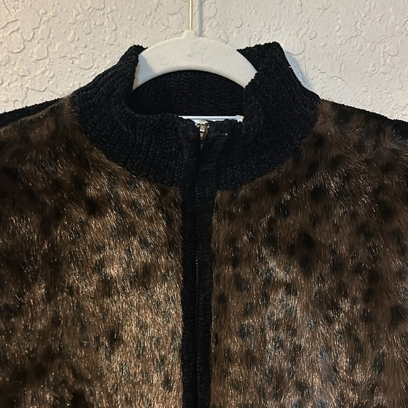 Lisa international cheetah print fuzzy zip up sweater o - Picture 4 of 7